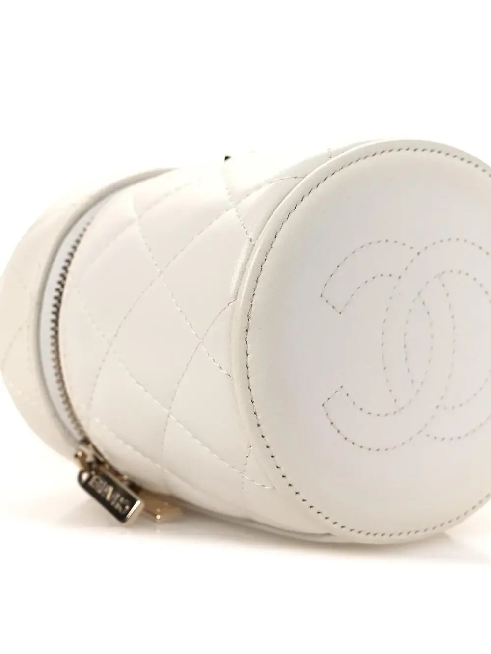 CHANEL indulge luxury